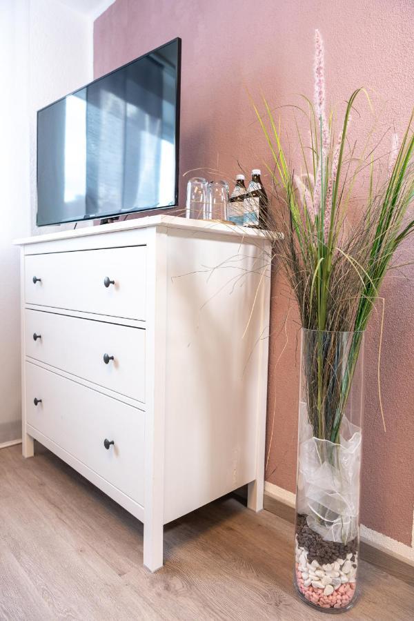 #2 Grosses Zimmer Mit Pool Und Garten Μέμμινγκεν Εξωτερικό φωτογραφία